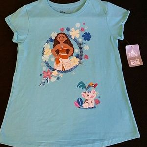 NWT Disney Moana T-shirt